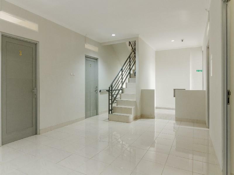 Reddoorz @ Cipete Raya Guest house Jakarta